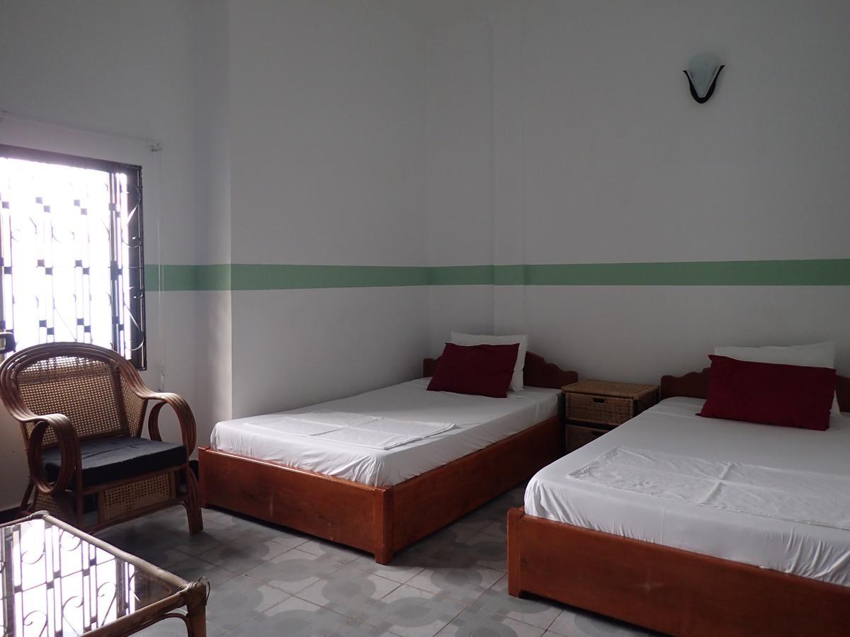 Lazy Gecko Guesthouse Phnom Penh Exterior foto
